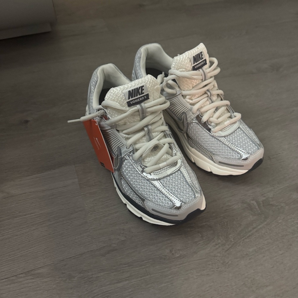 Nike Metallic Silver and White Running Shoes